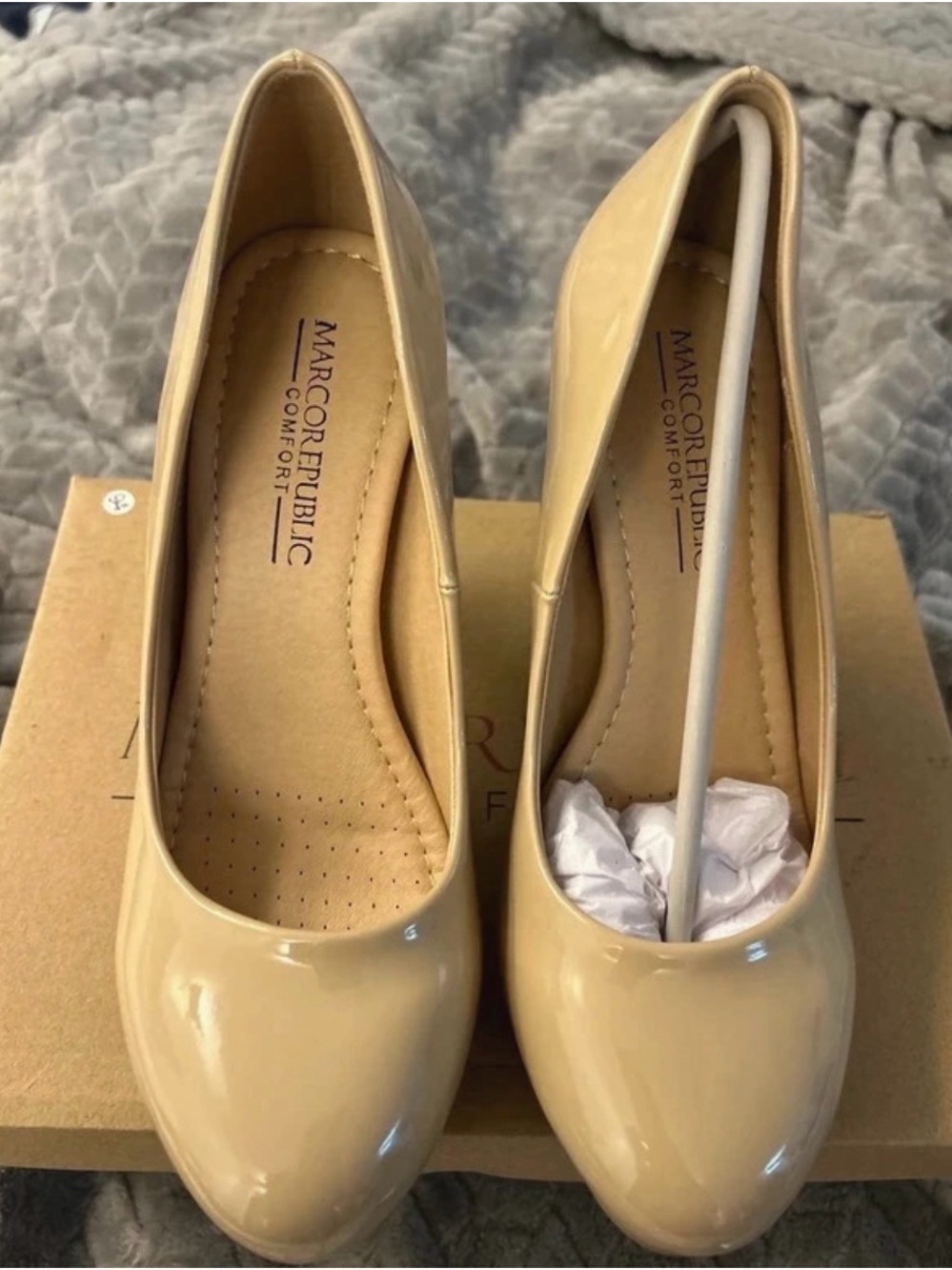 Marco Republic comfort nude patent platform pumps heels size 8.5 new in box